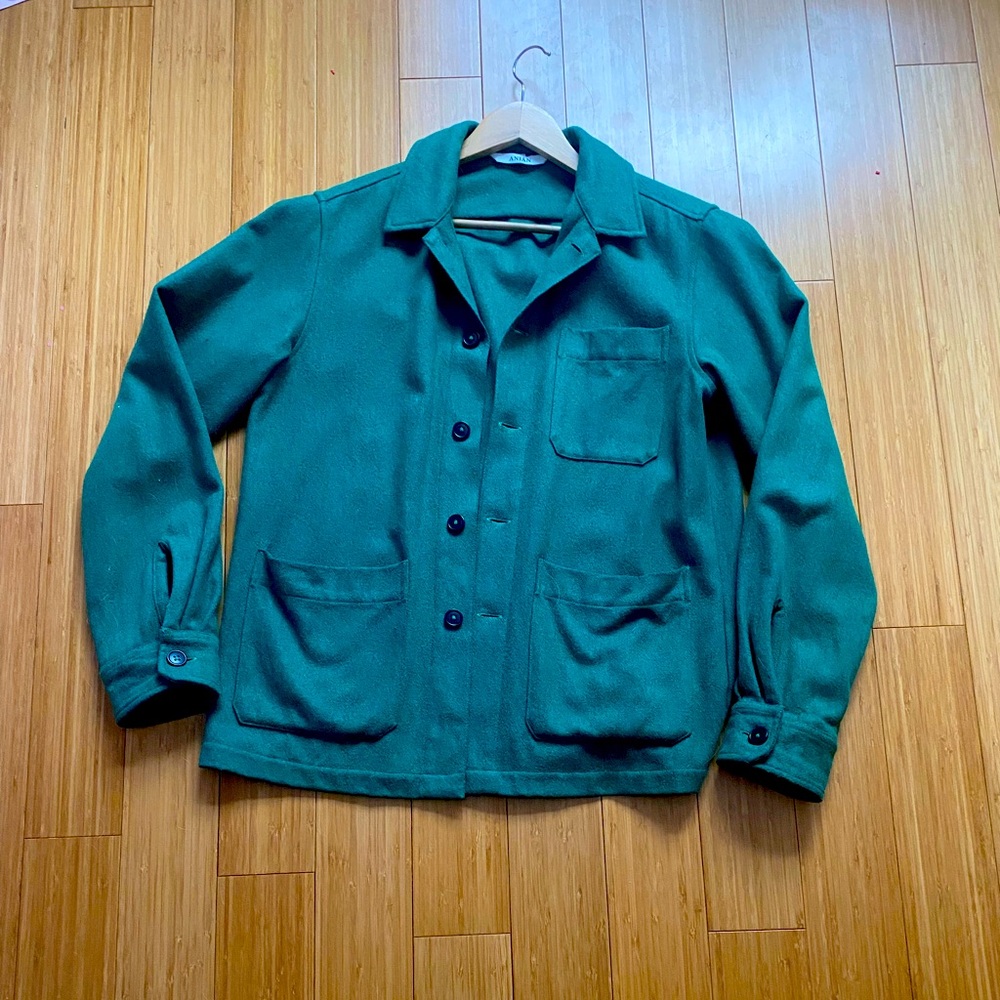 Anian Coat. Green. Pockets. Medium